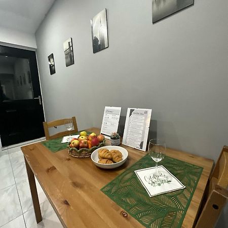 2 Bedroom Flat With Hot Tub Cardiff Kültér fotó